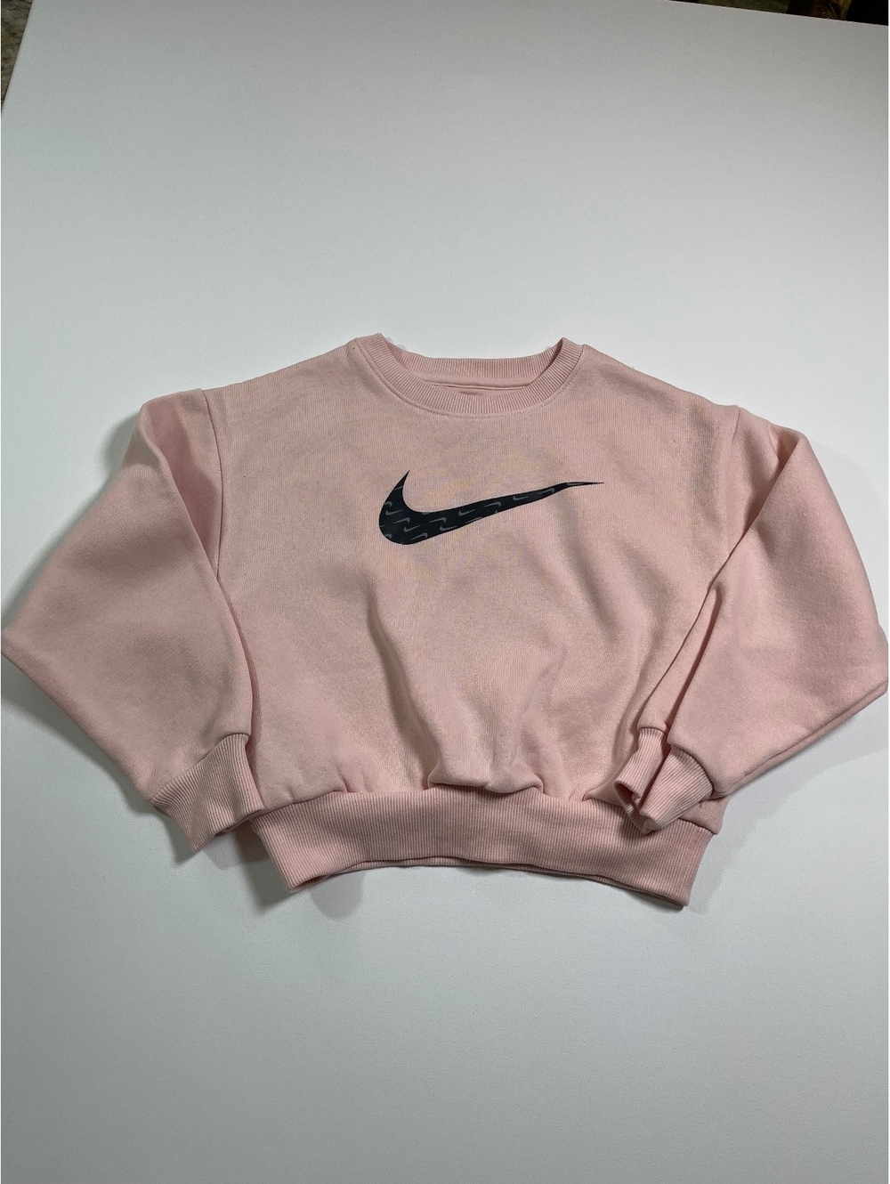 Nike Girls Pink Crewneck Sweatshirt size Medi